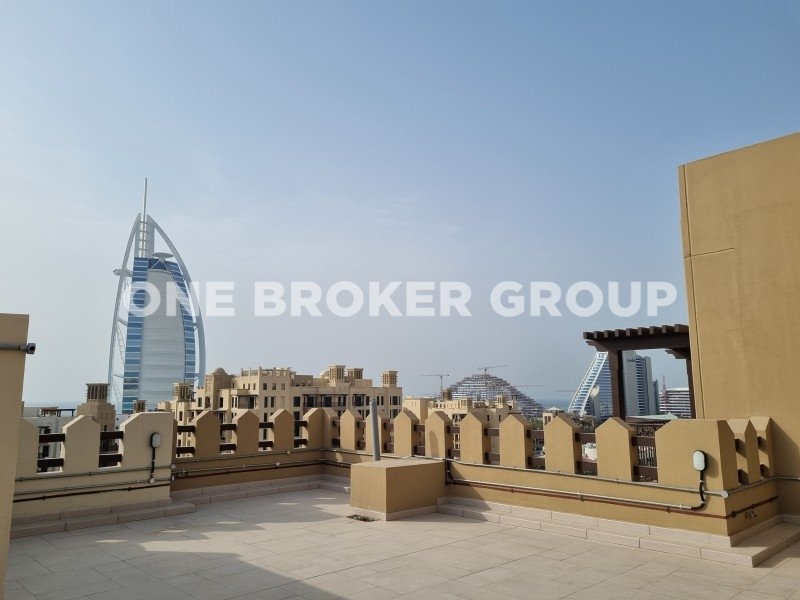 4 bedrooms Apartment in Umm Suqeim, UAE No. 1536