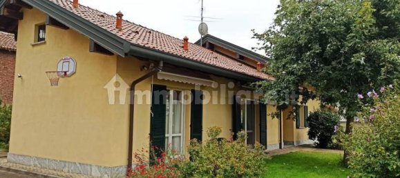 Вилла с 2 спальнями в Виджевано, Италия № 270441 3