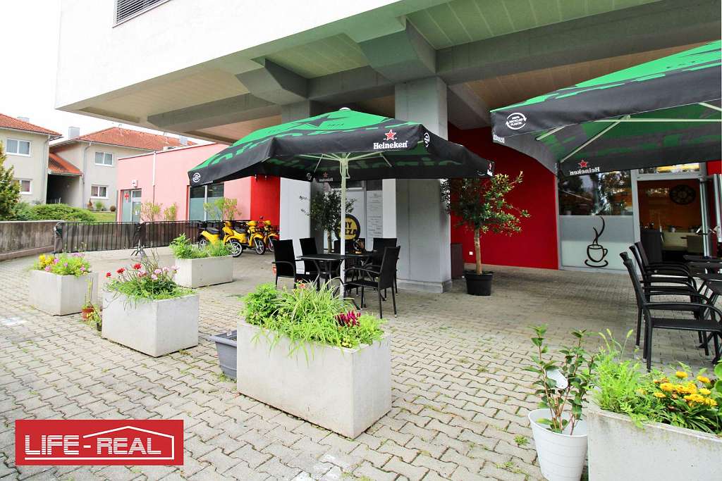 Garage à Traun, Austria 175m² No. 46812