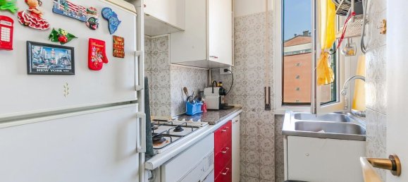 3 bedrooms Apartment in Milan, Italy No. 364957 24