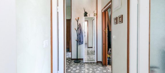 3 bedrooms Apartment in Milan, Italy No. 364957 3