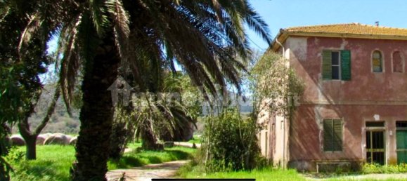 5 bedrooms House in Magliano in Toscana, Italy No. 203028 2