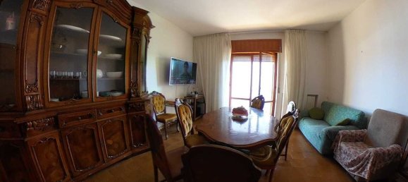 6 rooms Apartment in Soverato, Italy No. 86021 3