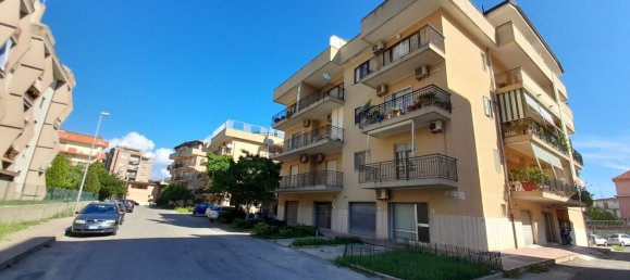 6 rooms Apartment in Soverato, Italy No. 86021 19