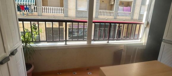 65m² Apartment for sale in Torrevieja, Alicante, Valencian Community, Spain № 369872 6