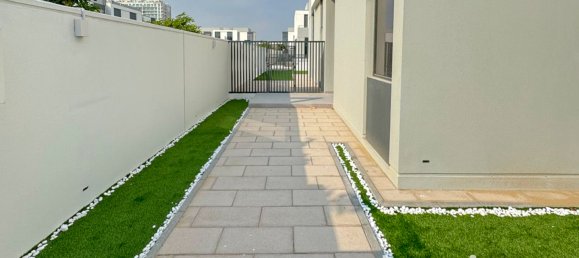 4 bedrooms Villa in Al Furjan, UAE No. 94248 13