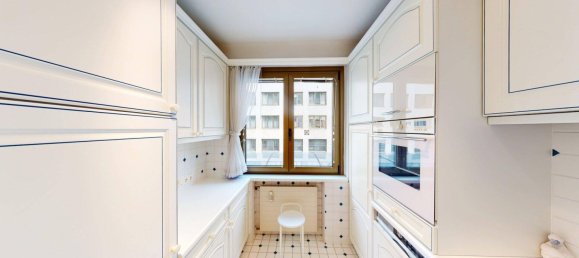 Квартира с 4 комнатами в Вена, Австрия № 150025 3