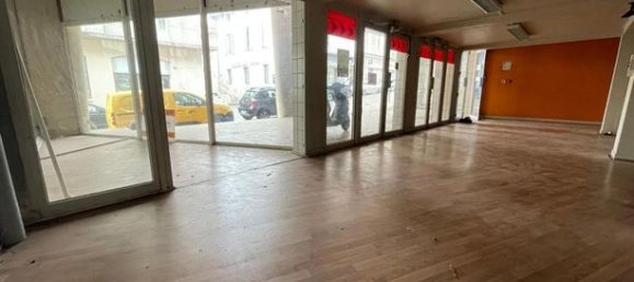 Gewerbliche Immobilie in Aubenas, France 700m², Nr. 300708 6