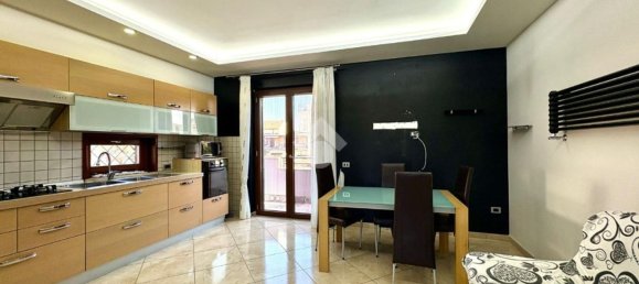 Dúplex de 4 habitaciónes en Sant'Antimo, Italy No. 282370 2