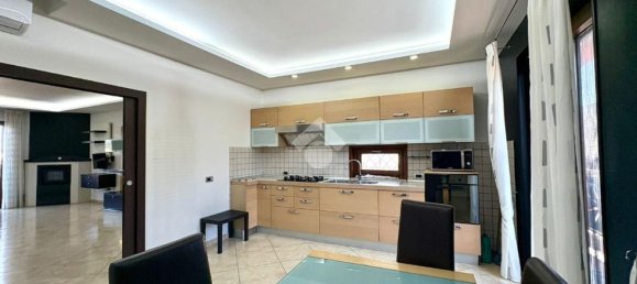 Dúplex de 4 habitaciónes en Sant'Antimo, Italy No. 282370 3