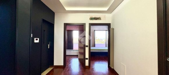 Dúplex de 4 habitaciónes en Sant'Antimo, Italy No. 282370 10