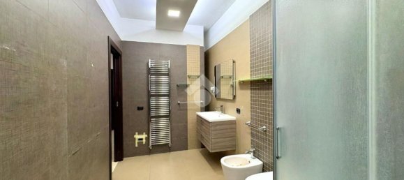 Dúplex de 4 habitaciónes en Sant'Antimo, Italy No. 282370 12