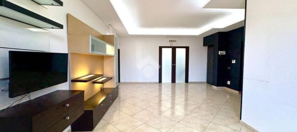 Dúplex de 4 habitaciónes en Sant'Antimo, Italy No. 282370 7