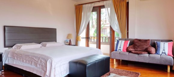 5 bedrooms Cafe / restaurant in Chonburi, Thailand No. 5318 25