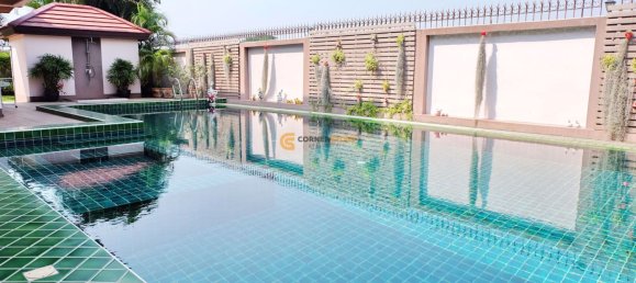 5 bedrooms Cafe / restaurant in Chonburi, Thailand No. 5318 7