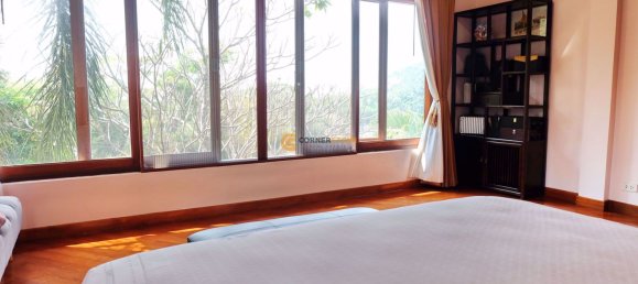 5 bedrooms Cafe / restaurant in Chonburi, Thailand No. 5318 24