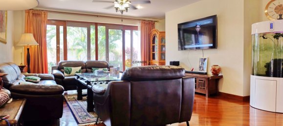 5 bedrooms Cafe / restaurant in Chonburi, Thailand No. 5318 10