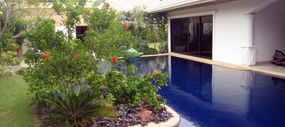 4 bedrooms Cafe / restaurant in Pattaya, Thailand No. 1351 2