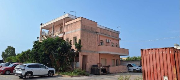 4500m² Warehouse in Sestu, Italy No. 333970 16