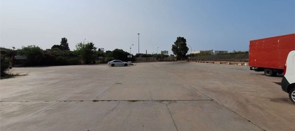 4500m² Warehouse in Sestu, Italy No. 333970 25