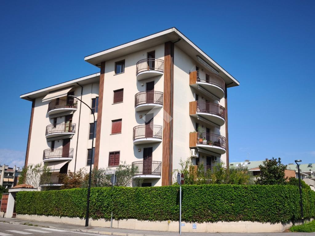 2 bedrooms Apartment in Cormano, Italy No. 378868