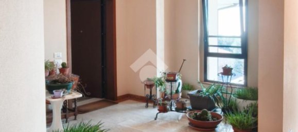 2 bedrooms Apartment in Cormano, Italy No. 378868 9