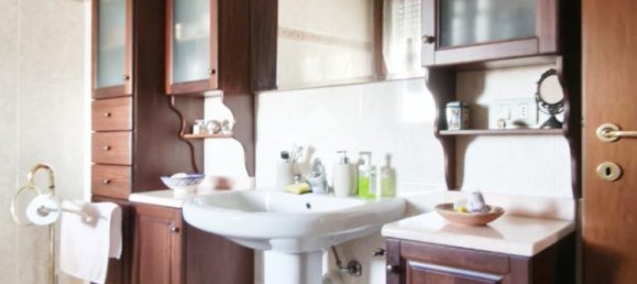 2 bedrooms Apartment in Cormano, Italy No. 378868 3