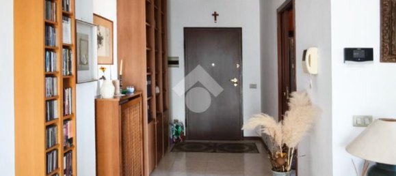 2 bedrooms Apartment in Cormano, Italy No. 378868 16