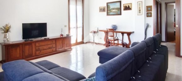 2 bedrooms Apartment in Cormano, Italy No. 378868 11