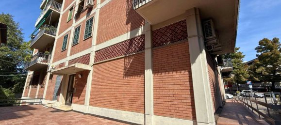2 bedrooms Apartment in Reggio Emilia, Italy No. 346987 6