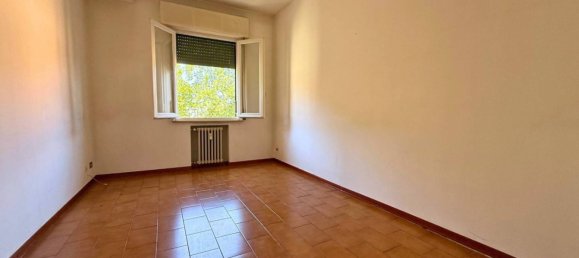 2 bedrooms Apartment in Reggio Emilia, Italy No. 346987 4