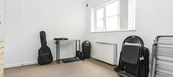 1 غرف نوم طابقين في Surrey, United Kingdom رقم 8618 3