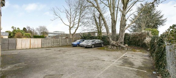 1 غرف نوم طابقين في Surrey, United Kingdom رقم 8618 10