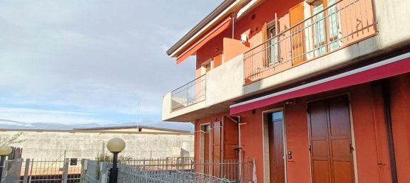 2 rooms Apartment in Oppeano, Italy No. 64213 9