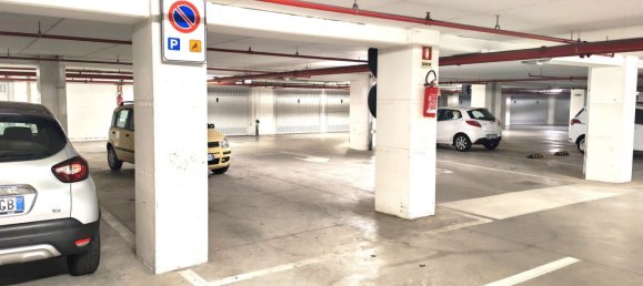 موقف سيارات في Trieste, Italy 20متر مربع رقم 324051 4