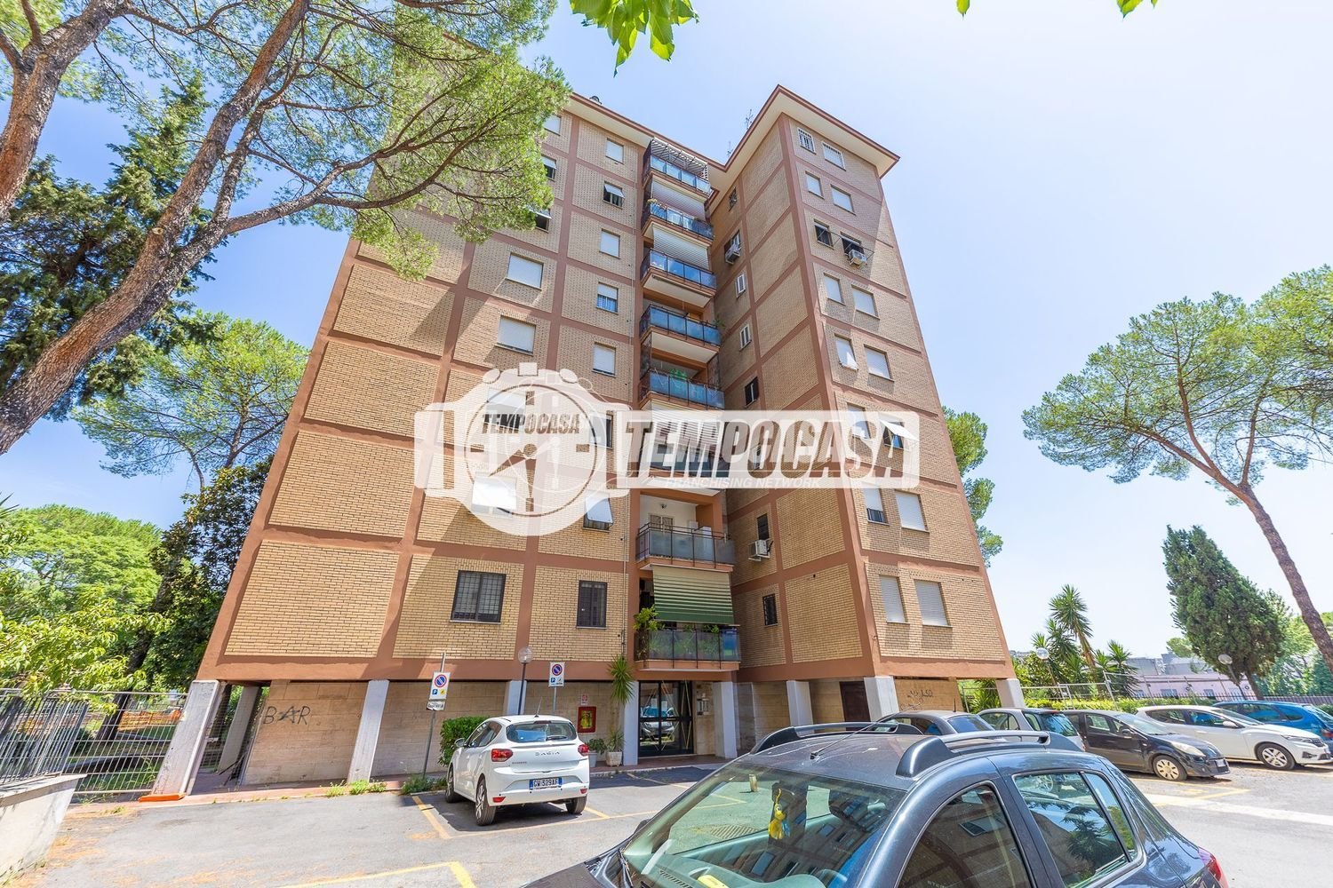 3 bedrooms Apartment in Rome, Italy No. 325123