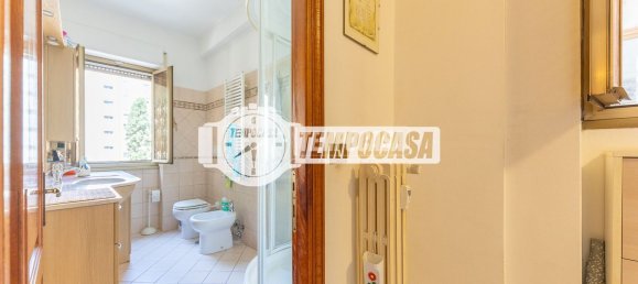 3 bedrooms Apartment in Rome, Italy No. 325123 10