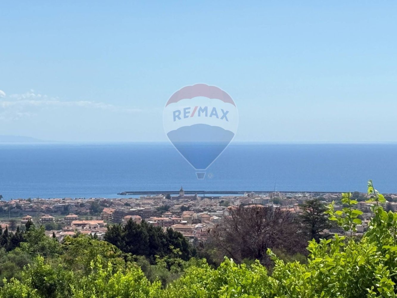 Terreno em Giarre, Italy 55324 m² N.º 266934