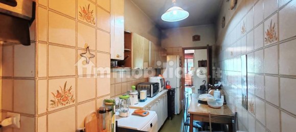 Apartamento de 3 dormitorios en Rome, Italy No. 215004 19