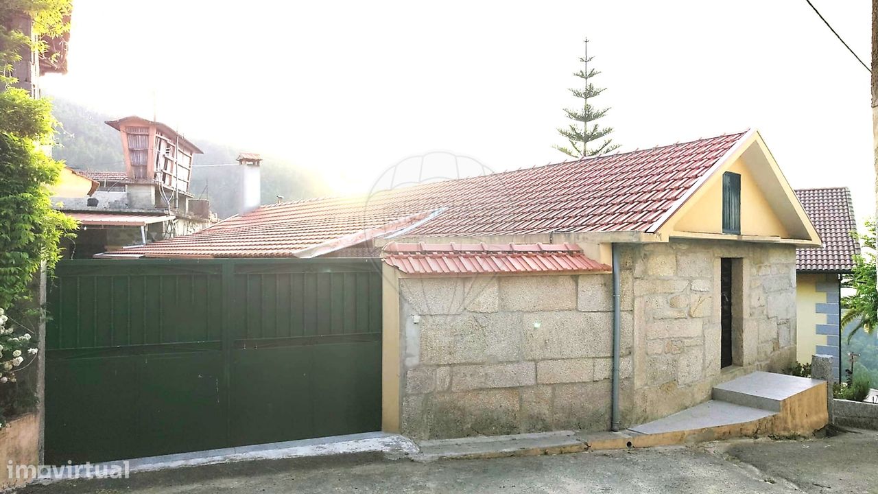 2 bedrooms House in Arouca, Portugal No. 299465