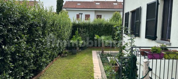 2 bedrooms Apartment in Ornago, Italy No. 299082 10