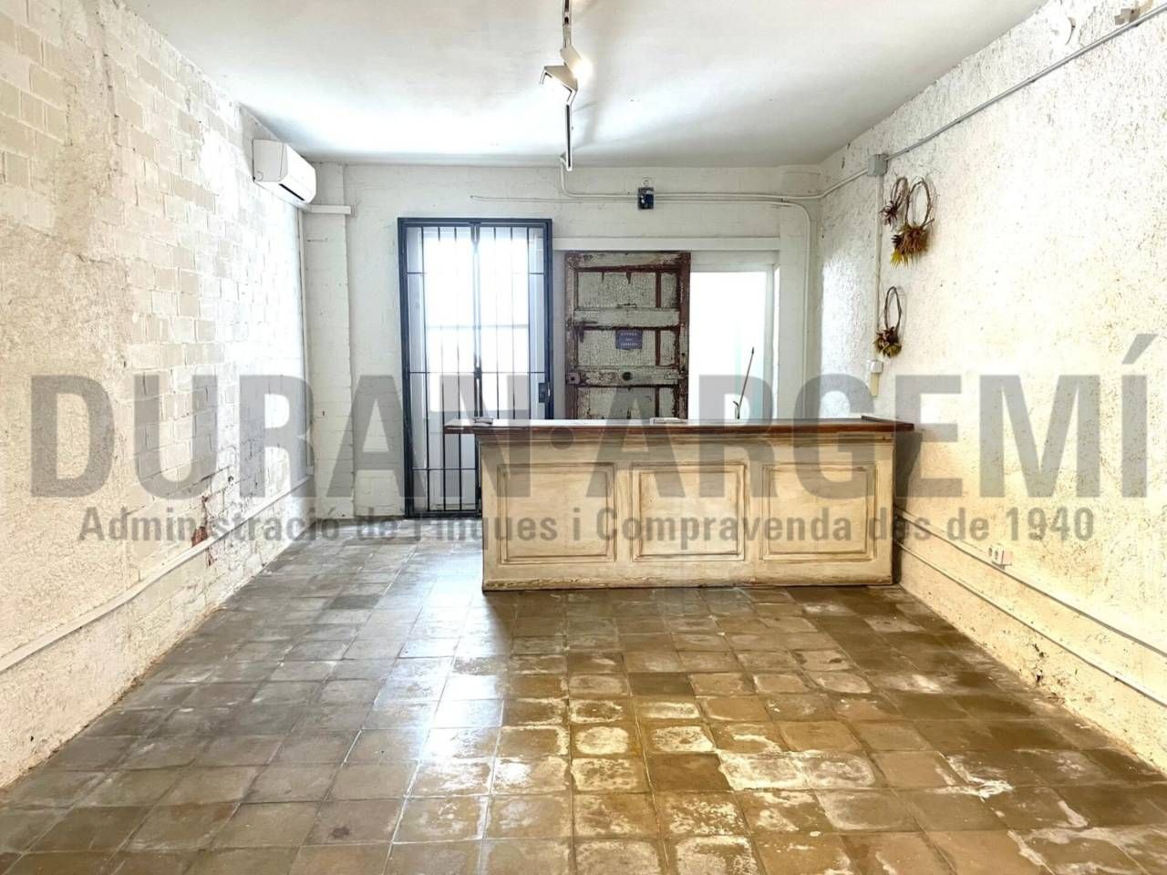 Коммерческая недвижимость 200м² в Терраса, Испания № 217460