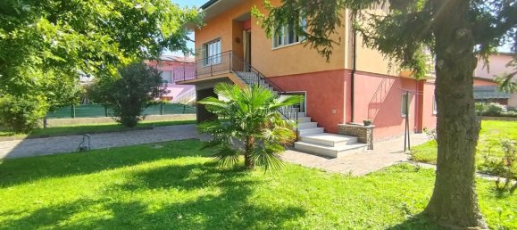 7 غرف نوم فيلا في Castel Goffredo, Italy رقم 329823 13