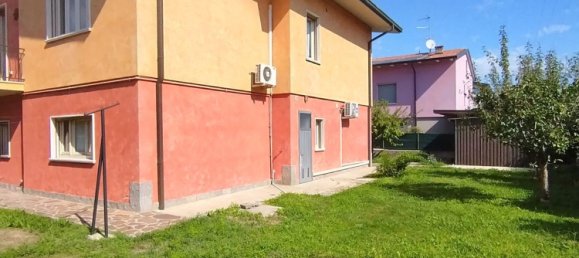 7 غرف نوم فيلا في Castel Goffredo, Italy رقم 329823 10