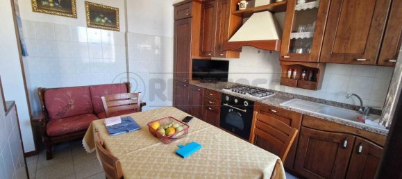 Квартира с 4 комнатами в Кремона, Италия № 66798 5