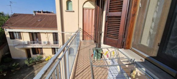 Квартира с 4 комнатами в Кремона, Италия № 66798 22