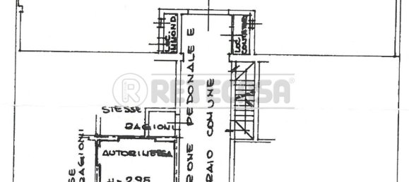 Квартира с 4 комнатами в Кремона, Италия № 66798 27