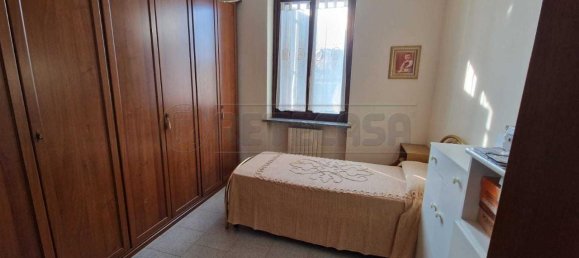 Квартира с 4 комнатами в Кремона, Италия № 66798 13