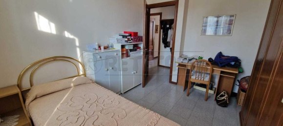 Квартира с 4 комнатами в Кремона, Италия № 66798 12