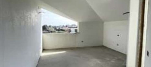 5-salle Appartement à Giussano, Italy No. 8195 14